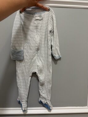 ❤️ BUNDLE 4 for $20 Cloud Island Striped Footie